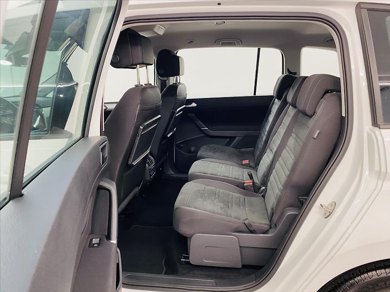 Volkswagen Touran 2,0 TDI DSG 110kW - fotka 6 z 25