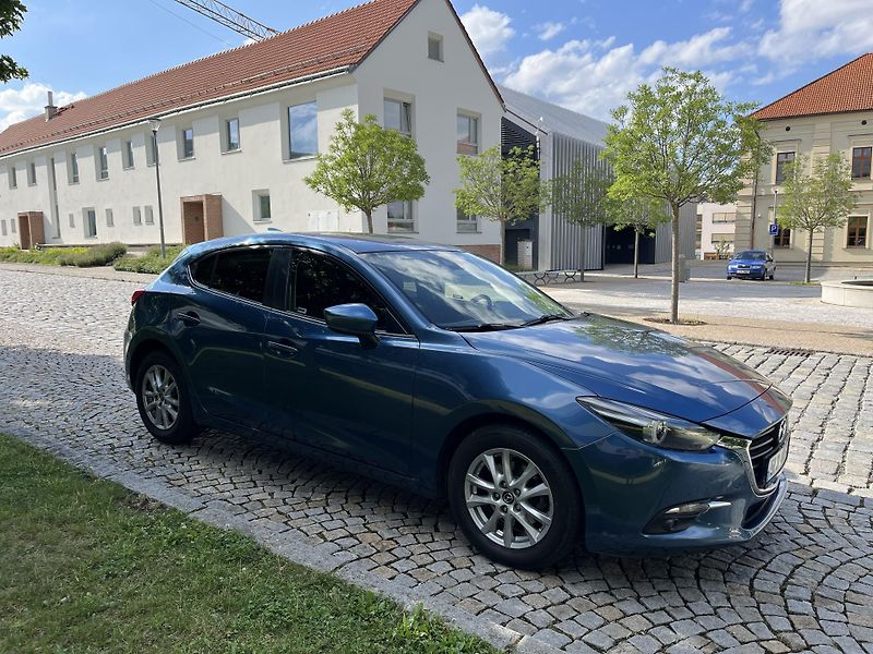 Mazda 3 (2017) 2.0 Attraction - fotka 2 z 9