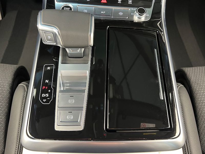 Audi Q7 50TDI QUATTRO S-LINE, EL.TAŽNÉ - fotka 24 z 33