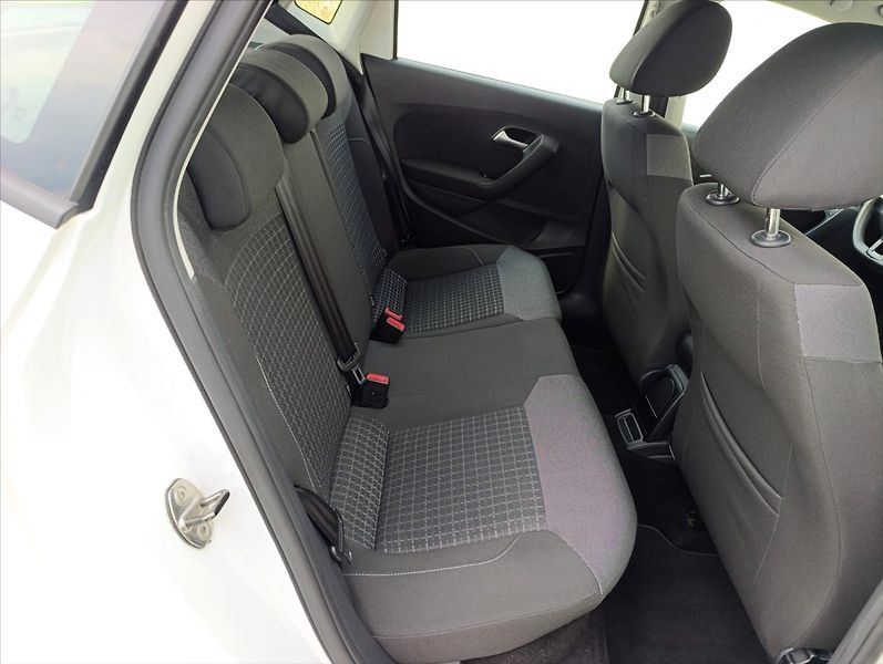 Volkswagen Polo 1,4 TDi Klima Alu kola - fotka 23 z 33