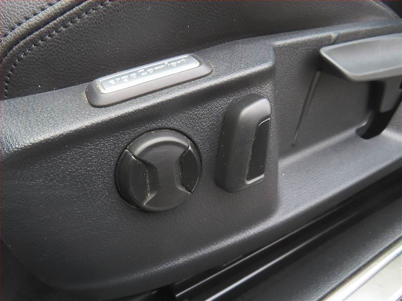 Volkswagen Passat (2017) 2.0 TDI, Automat, Kůže, Navi - fotka 16 z 17