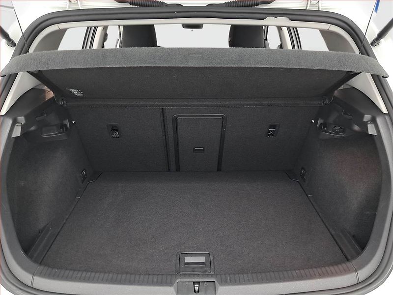 Volkswagen Golf (2013) 1.2 TSI, Tempomat - fotka 13 z 16