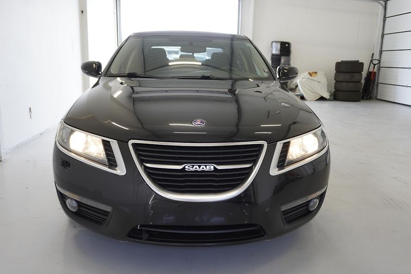 Saab 9-5 1.9 TID4 140kW - fotka 2 z 27