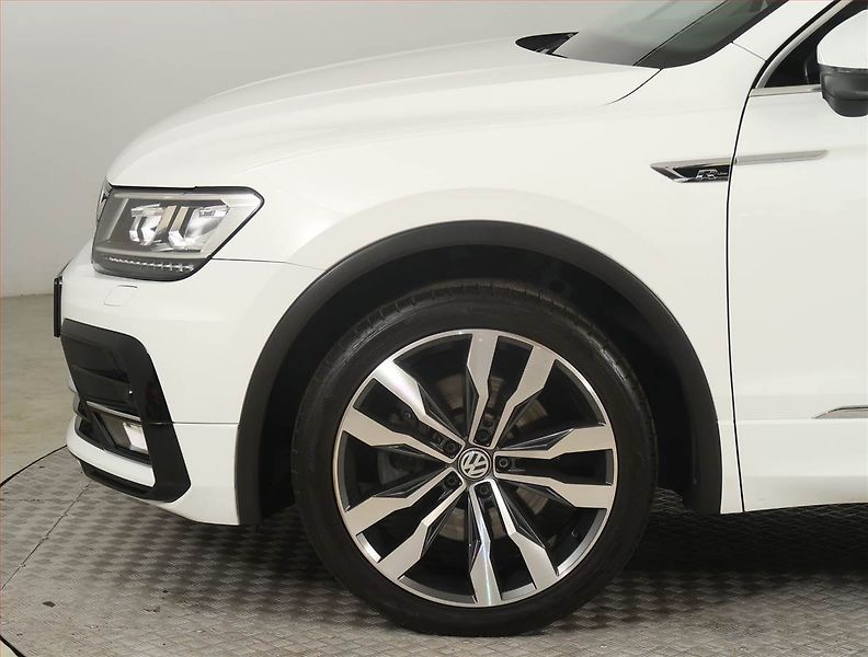 Volkswagen Tiguan (2019) R-Line 2.0 BiTDI - fotka 15 z 21