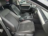 Volkswagen Passat 2.0 TDI, Highline, DSG - náhled 18