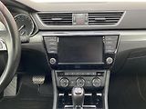 Škoda Superb (2015) 2.0 TDI 4x4, ČR, DSG, bixen - náhled 15