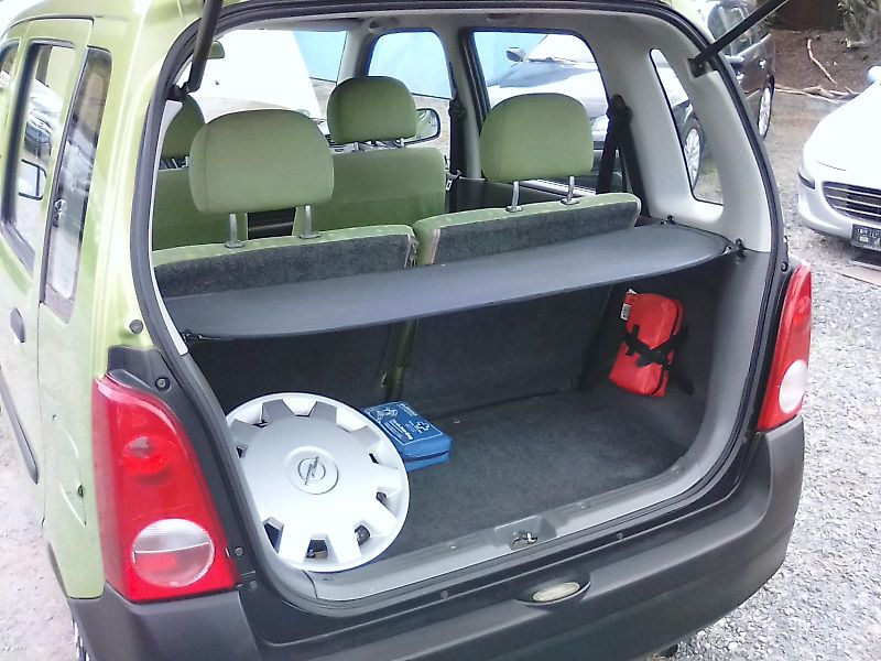 Opel Agila (2001) 1.0i , doložená historie - fotka 29 z 35