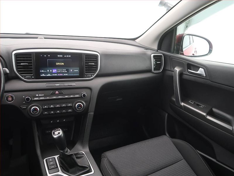 Kia Sportage (2019) 1.6 CRDi, 4X4, Serv.kniha - fotka 8 z 19