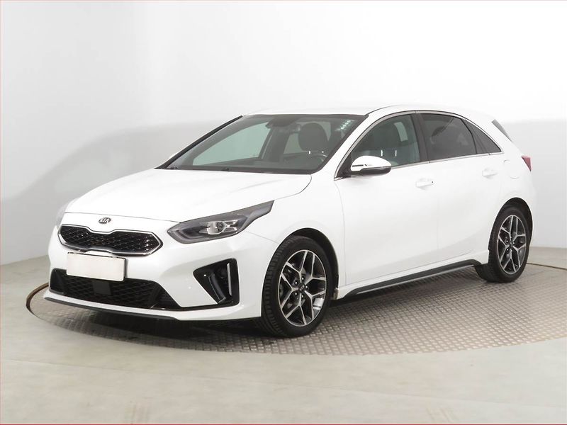 Kia Ceed (2021) GT Line 1.6 CRDi MHEV, Automat - fotka 2 z 17