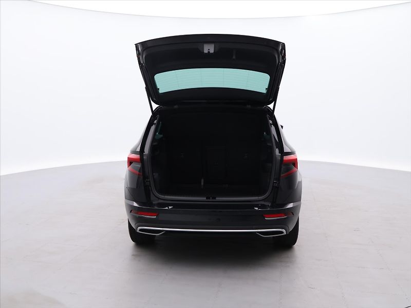 Škoda Karoq 2,0 TSI 140kW Sportline DSG 4x - fotka 9 z 30