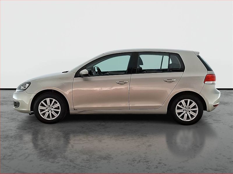 Volkswagen Golf (2011) 1.2 TSI, Automat, Tempomat - fotka 3 z 17