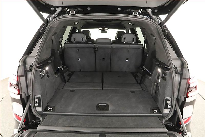 BMW X7 (2026) xDrive40d, M SPORT, KEYLESS - fotka 20 z 21