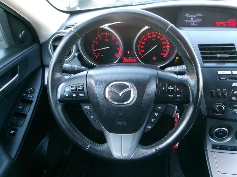 Mazda 3 (2011) 1,6i AC TEMP ALU BT - fotka 15 z 28