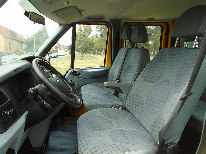 Ford Transit (2013) 2.2 TDCi Valník DC 6 míst - fotka 14 z 30