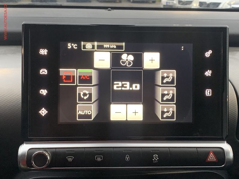 Citroën C4 Cactus (2016) 1.2 PT, Shine, kůže, navi - fotka 16 z 19