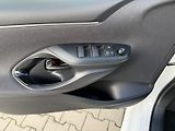 Toyota Yaris 1.5 HSD e-CVT Style - náhled 12