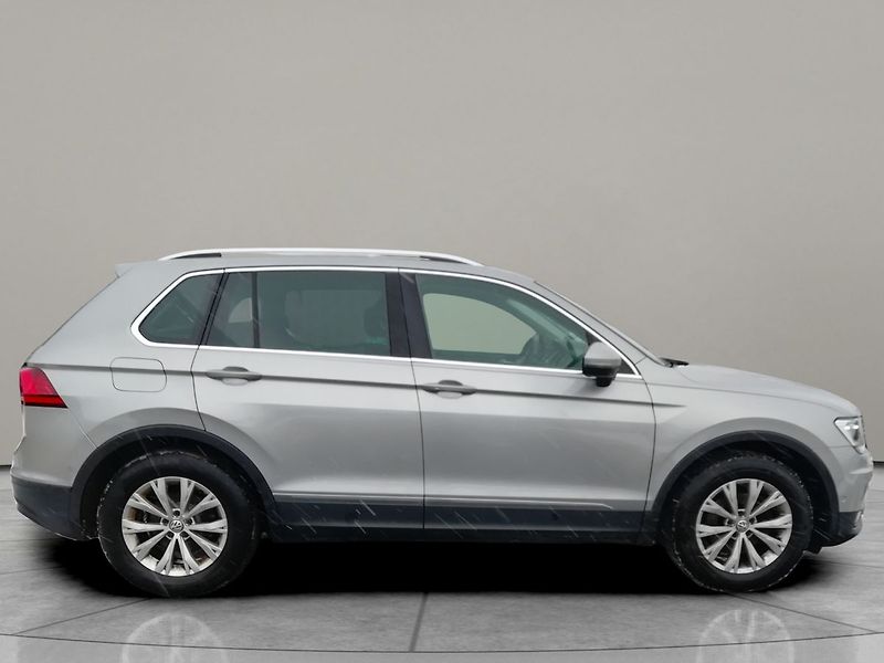 Volkswagen Tiguan Comfortline 1.5 TSi 96 kW - fotka 3 z 21