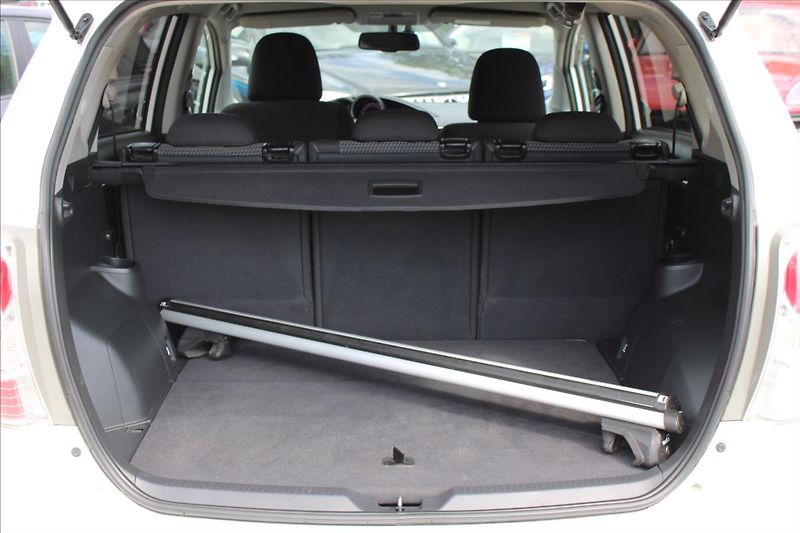 Toyota Verso 1,8 VVT-i  NOVÉ V ČR,1.MAJITEL - fotka 23 z 29