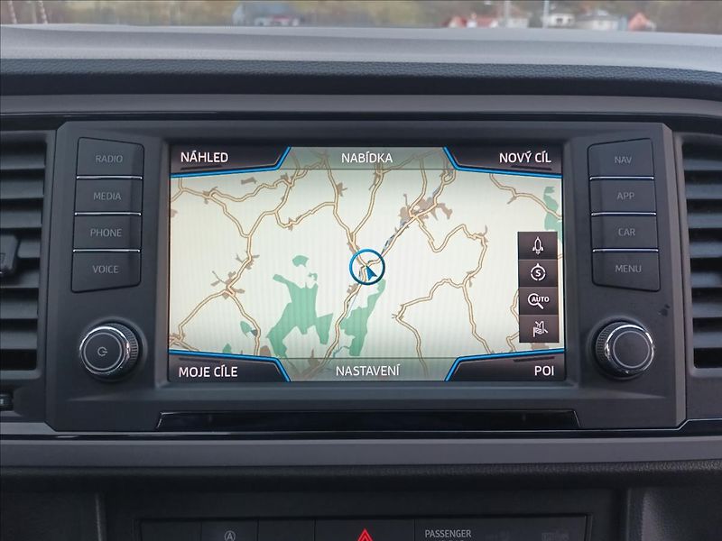 Seat Ateca 1,0 TSI,85KW,NAVI,ROZVODY, - fotka 36 z 44