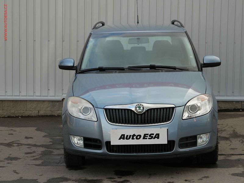 Škoda Fabia (2007) 1.4 MPi, Ambition, AC - fotka 2 z 12
