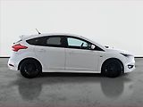 Ford Focus (2018) ST-Line 1.5 EcoBoost, Navi - náhled 6