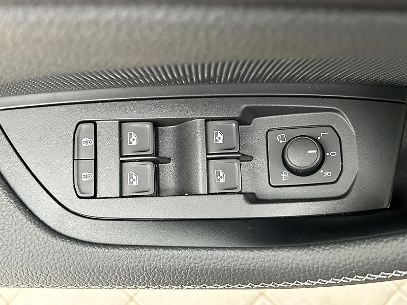 Škoda Kodiaq 2.0 TDI 4x4 Selection - fotka 17 z 25