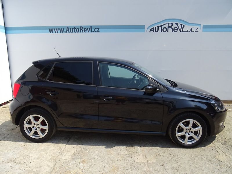 Volkswagen Polo (2011) 1.4i,63kW,s.kniha,klima,ALU - fotka 5 z 23
