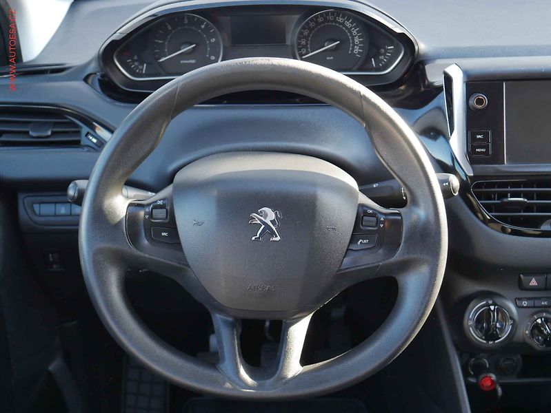 Peugeot 208 (2016) 1.6HDi, 2.maj, AC - fotka 13 z 15