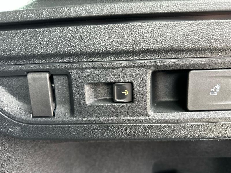 Škoda Superb 2,0 TDI / 142 kW 4x4 L&K, Tažn - fotka 18 z 26