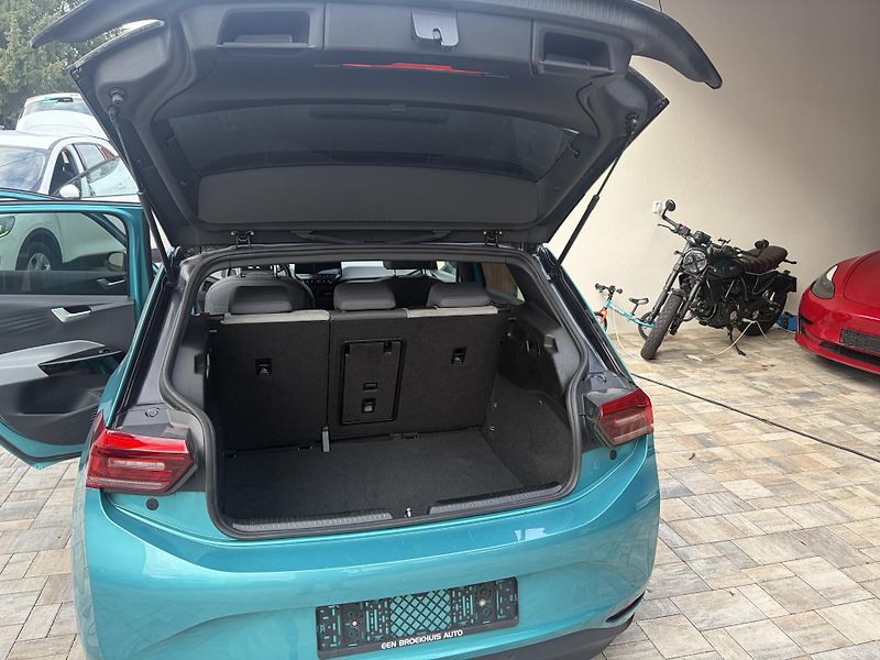 Volkswagen ID.3 (2020) 1st. 150kw, Matrix, SOH 93% - fotka 8 z 10