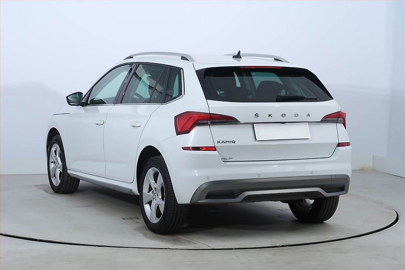 Škoda Kamiq (2020) Style 1.0 TSI, Automat - fotka 4 z 20