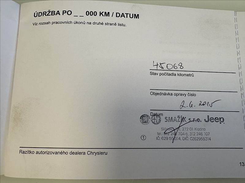 Jeep Grand Cherokee 3,0 CRD 184KW SUMMIT ČR.1.MAJ. - fotka 30 z 38
