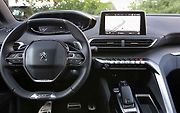 Peugeot 5008.