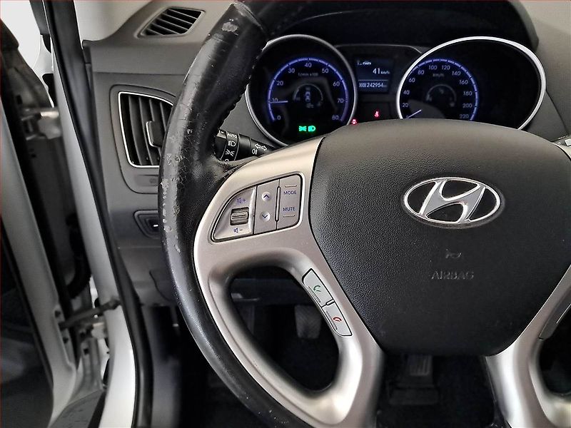 Hyundai ix35 (2012) 1.6 GDI, Serv.kniha, Tempomat - fotka 17 z 20