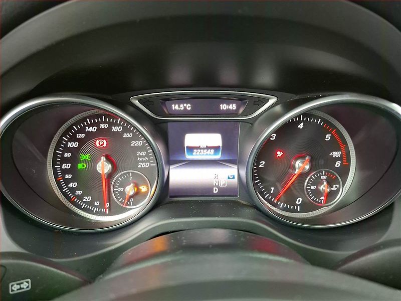 Mercedes-Benz CLA (2017) 200 CDI, Automat, Kůže, Navi - fotka 11 z 23