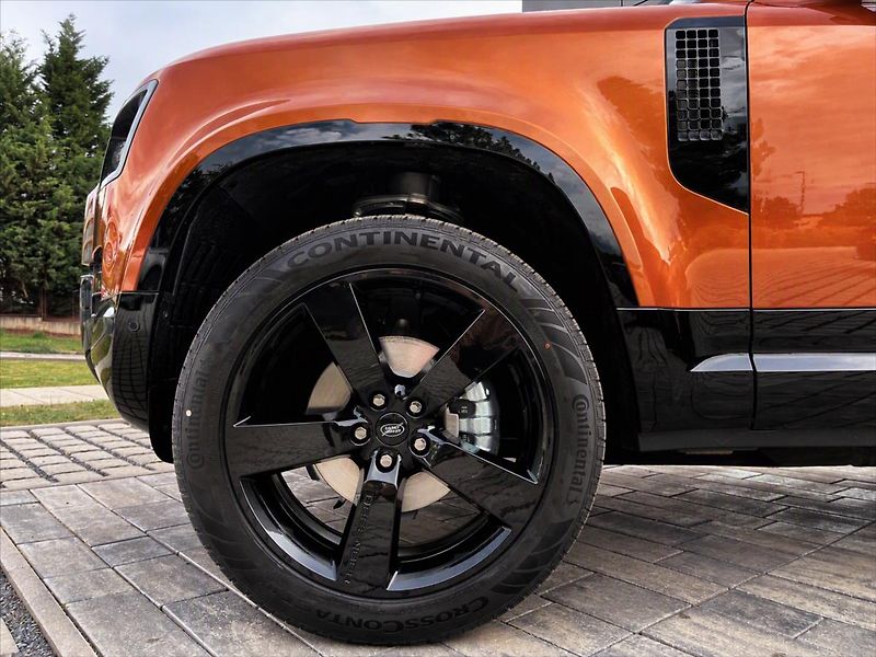 Land Rover Defender (2026) 110 D250 X-DYNAMIC HSE - fotka 3 z 30