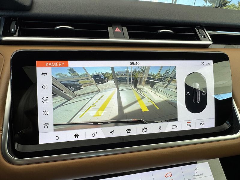 Land Rover Range Rover Velar D300 HSE R-Dynamic*HUD*Vzduch - fotka 23 z 45