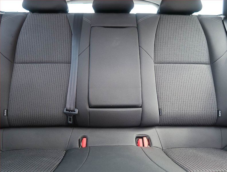 Peugeot 508 (2014) 2.0 HDi, Automat, Navi, Xenony - fotka 10 z 22