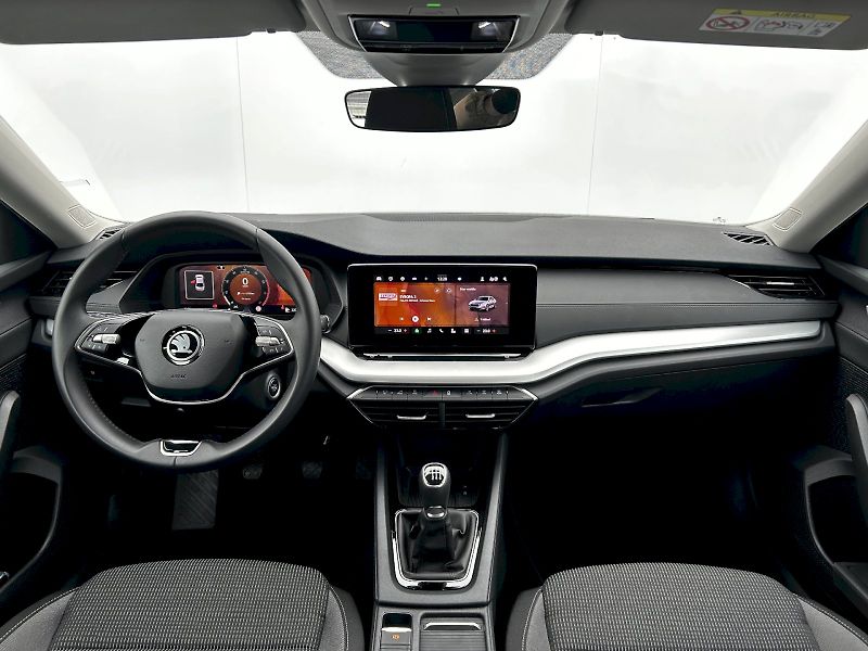 Škoda Octavia (2024) 1.5 TSI 110kW MP6 Selection - fotka 5 z 34