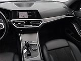 BMW Řada 3 (2021) 330 e xDrive - náhled 8