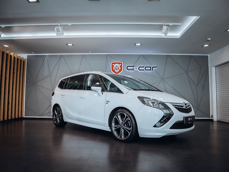 Opel Zafira 2.0CDTi OPC Line - fotka 1 z 28