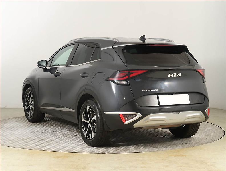 Kia Sportage (2022) 1.6 T-GDI - fotka 4 z 23