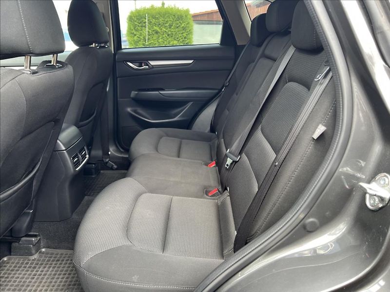 Mazda CX-5 2,2 - fotka 14 z 31