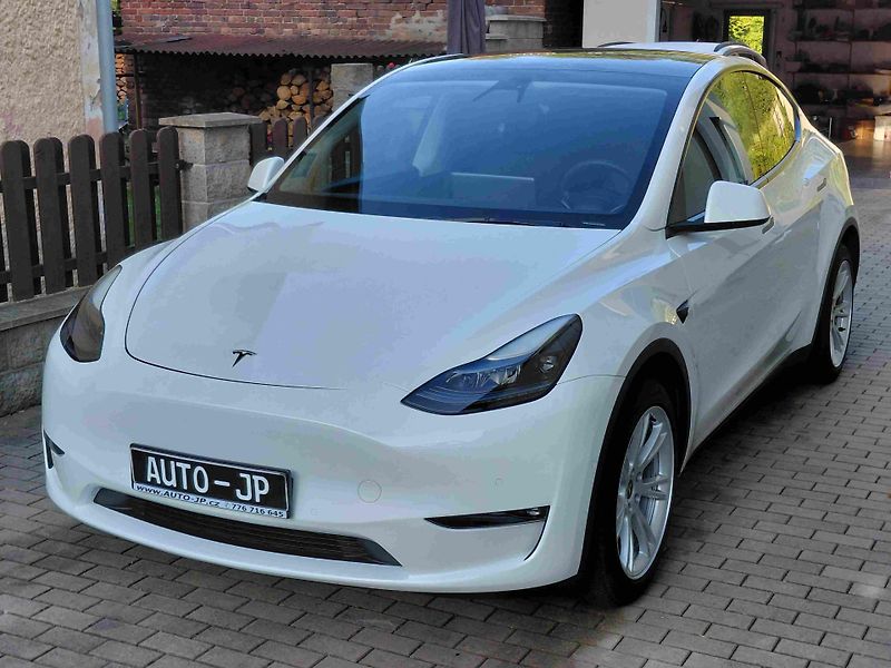 Tesla Model Y (2022) AWD Long Range  ACC  LED  NAVI - fotka 6 z 11