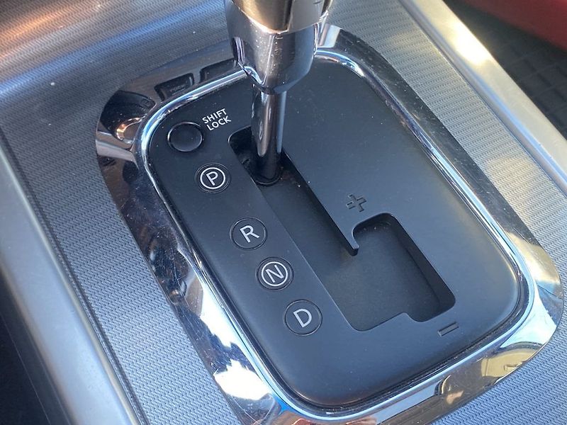 Nissan Navara 3.0D, V6, automat, tažné, 4x4 - fotka 16 z 17
