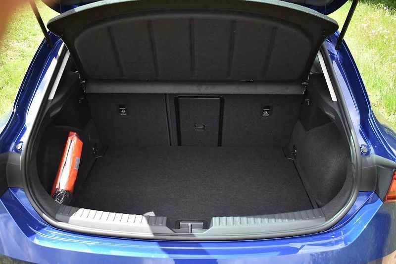 Nový Seat Leon jsme vzali i na silničky v okolí hradu Krakovec