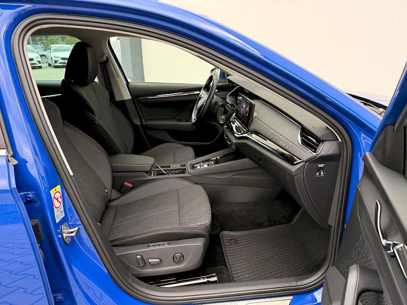 Škoda Octavia (2023) COM STY plus TD 110/2.0 A7A - fotka 16 z 35