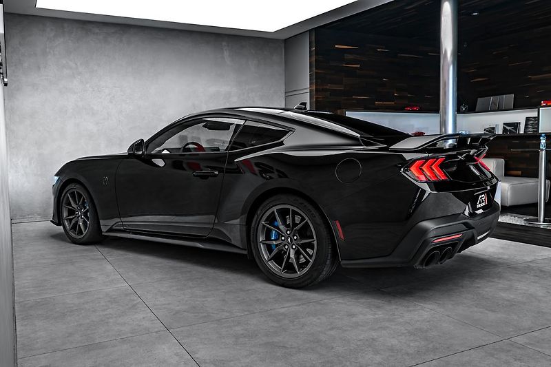 Ford Mustang 5.0 V8 manuál!!! - fotka 7 z 25