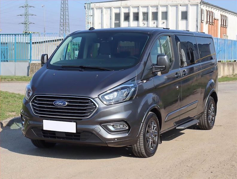 Ford Tourneo Custom (2020) Titanium 2.0 EcoBlue, ČR, DPH - fotka 5 z 20