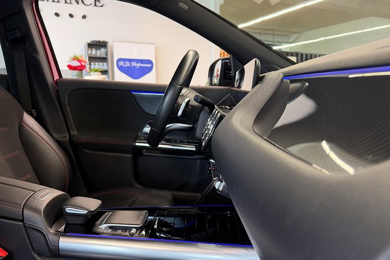 Mercedes-Benz GLA (2021) GLA 220d 4Matic AMG Line - fotka 54 z 121